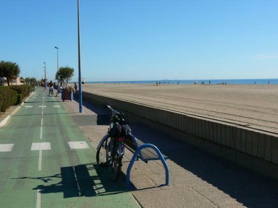 T3 Vue Mer Et Plage, Avec Wifi Et Parking Saint-Pierre-la-Mer  Exterior foto